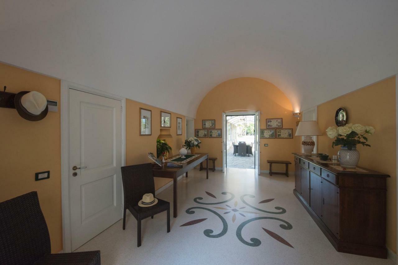 Bed and Breakfast Parco Degli Aranci Кутрофьяно Экстерьер фото